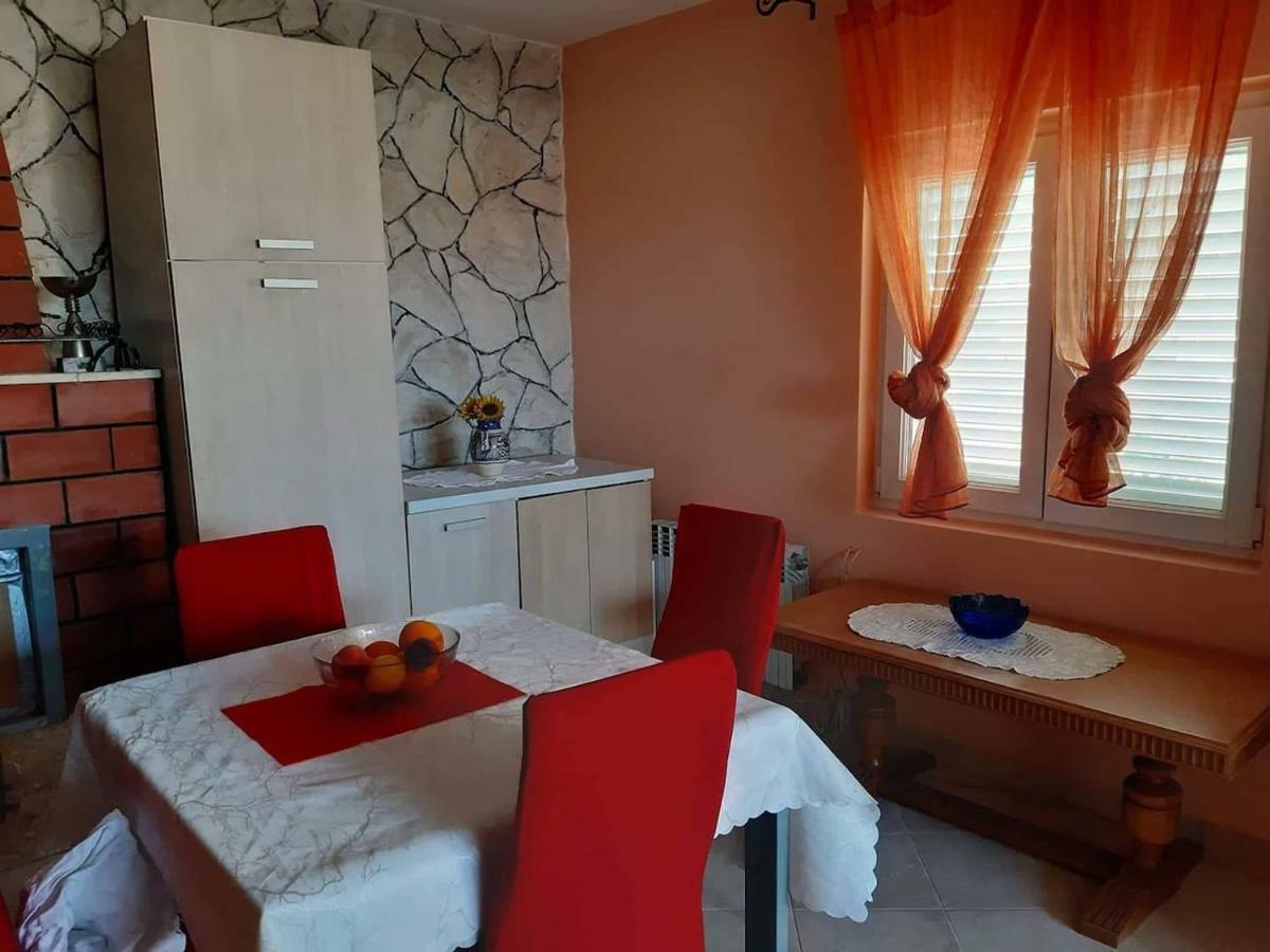 Apartman Lucija Трогир Экстерьер фото